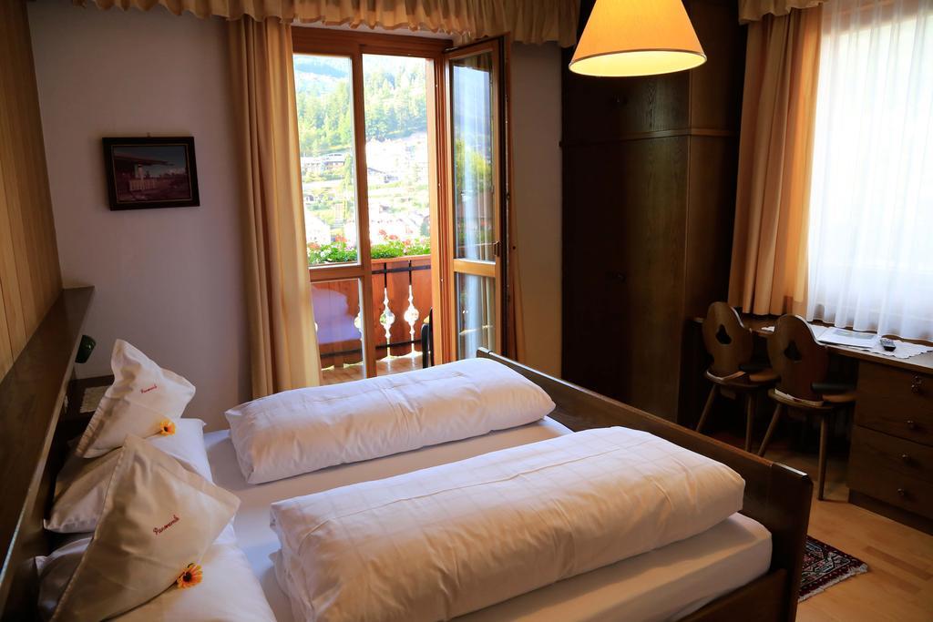 Garni Panoramik Hotel Ortisei Kültér fotó