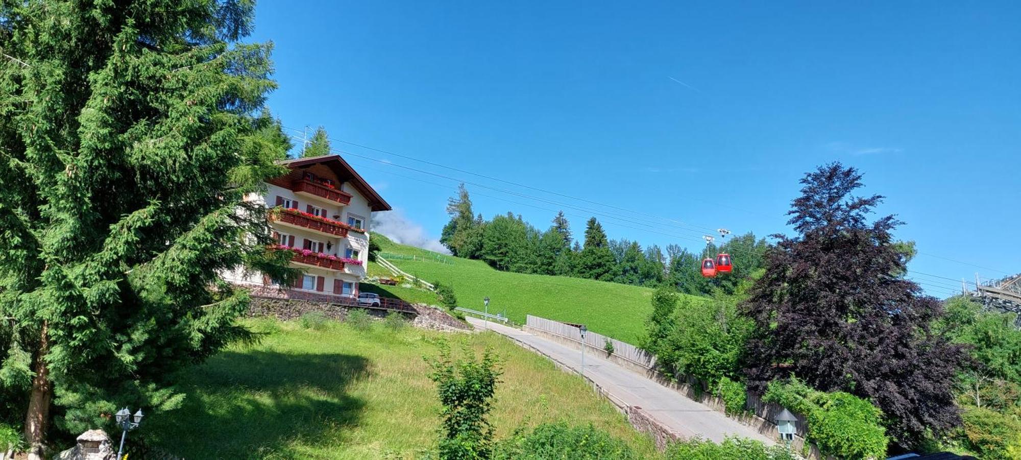 Garni Panoramik Hotel Ortisei Kültér fotó