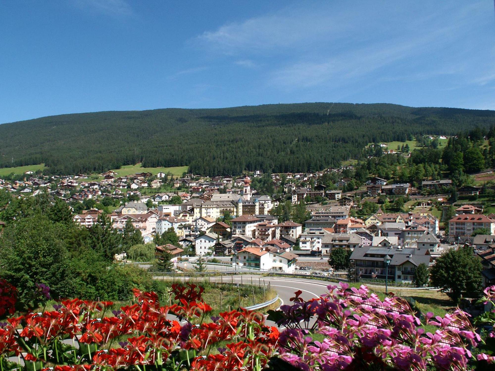Garni Panoramik Hotel Ortisei Kültér fotó